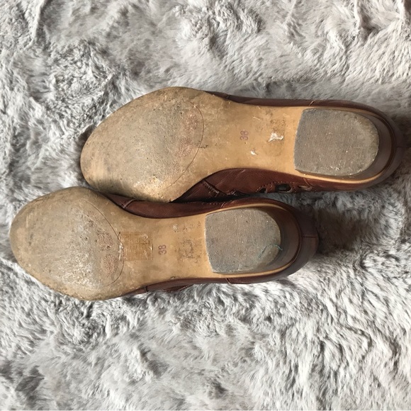 Unique Vintage brown leather loafers with cut out design by Everybody by BZ Moda - Picture 9 of 12